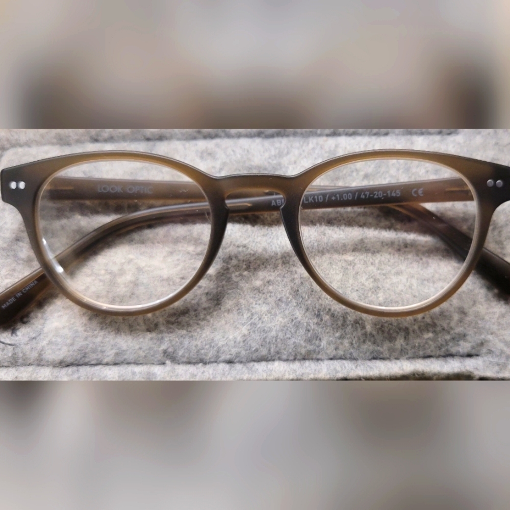 LOOK OPTIC Abby Readers +1.00 Taupe